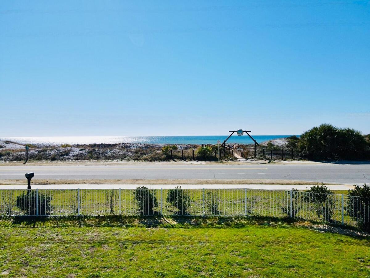 Private Beach, Heated Pool, Gulf Front *